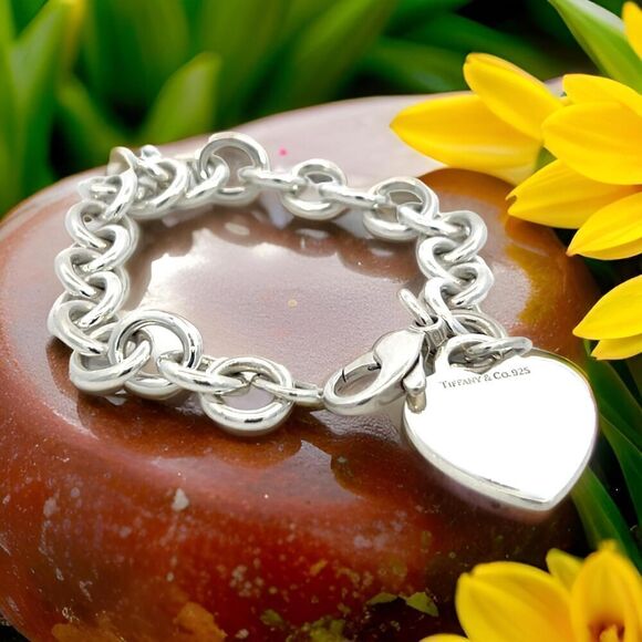 Tiffany & Co Estate Heart Charm Bracelet 7.5" Sterling Silver 35.7g TIF756 - Picture 5 of 12